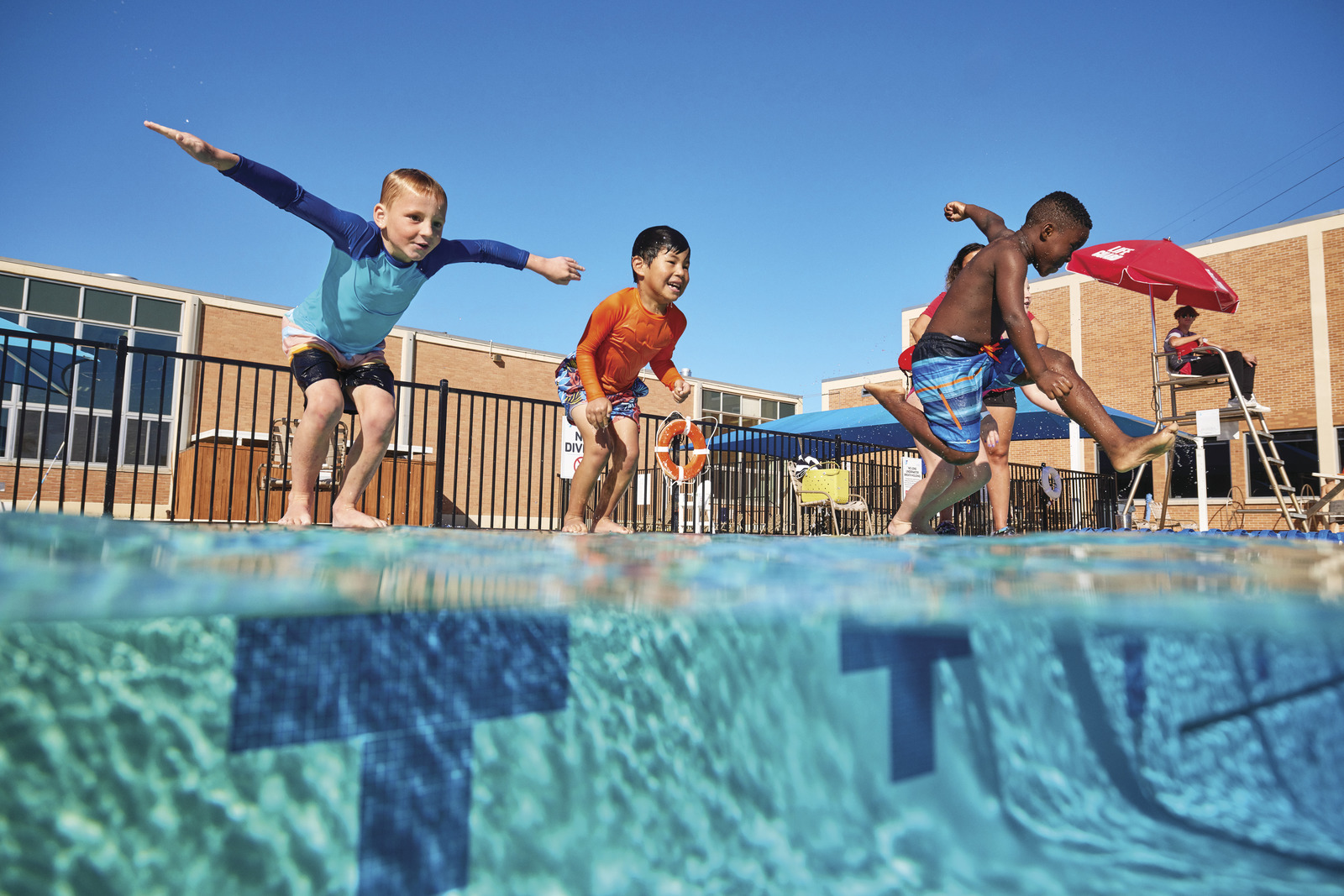 2022-10-21_Aquatics_School-Age-Lessons_10316_01CMYK